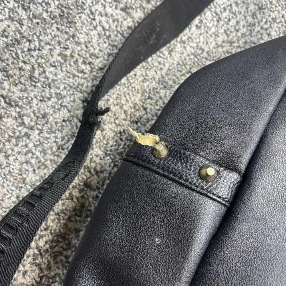 Juicy Couture Large Black Logo Faux Leather Backpack Medium Zip 2 Strap
